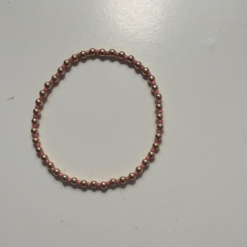 E Newton bracelet